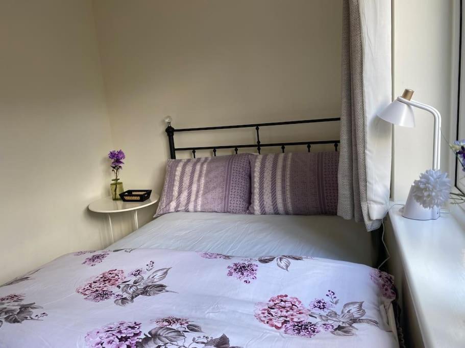 Cosy Apartment With Private Access And Kitchenette In Guildford (Adults Only) Worplesdon Exteriér fotografie